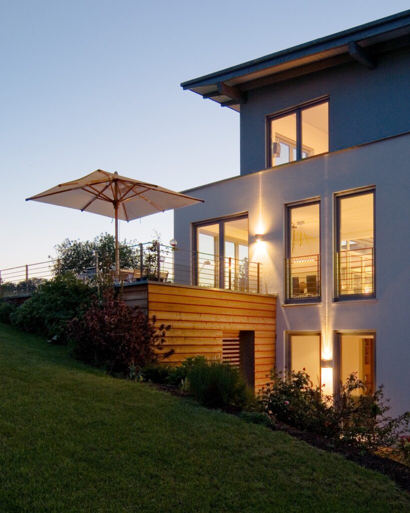 Infissi su casa moderna